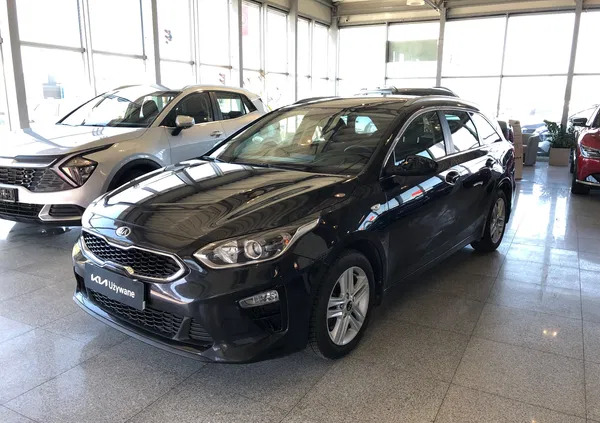 samochody osobowe Kia Ceed cena 66999 przebieg: 130000, rok produkcji 2020 z Chełm